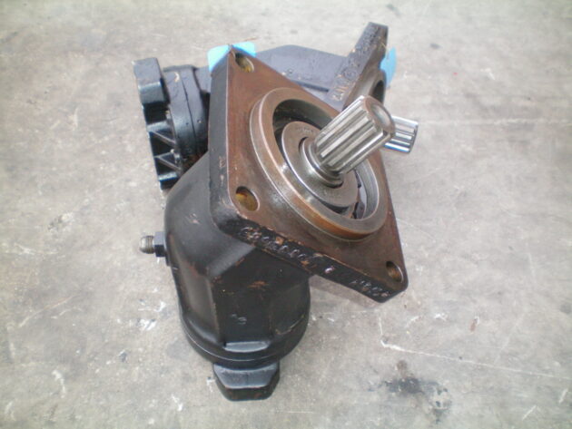 CATERPILLAR  225   - MOTOR DE TRANSLACIÓN - Imagen 3