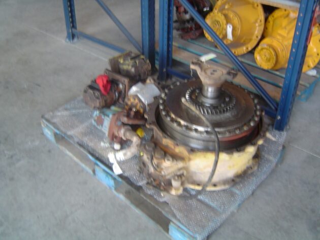 KOMATSU  HD325-2  711-16-11001 - CONVERTIDOR