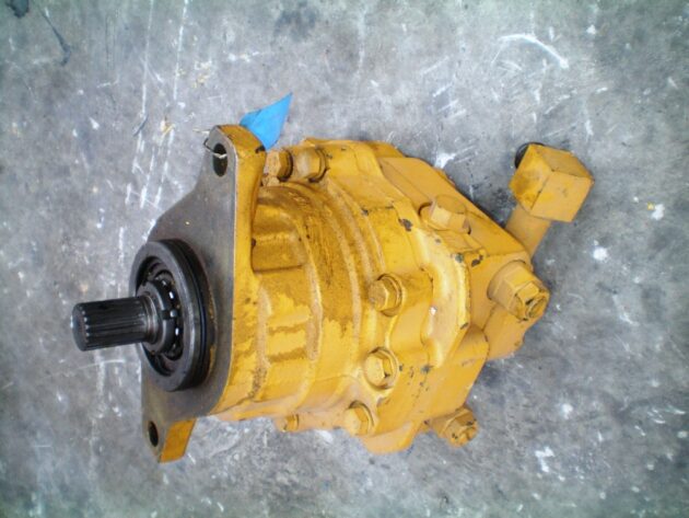 KOMATSU  PC180-3   - MOTOR DE GIRO