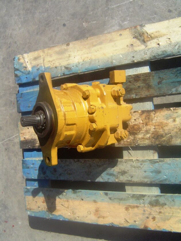 KOMATSU  PC180-3   - MOTOR DE GIRO