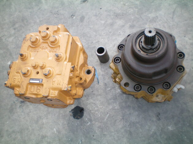 KOMATSU  PC210-3   - MOTOR DE TRANSLACIÓN - Imagen 4