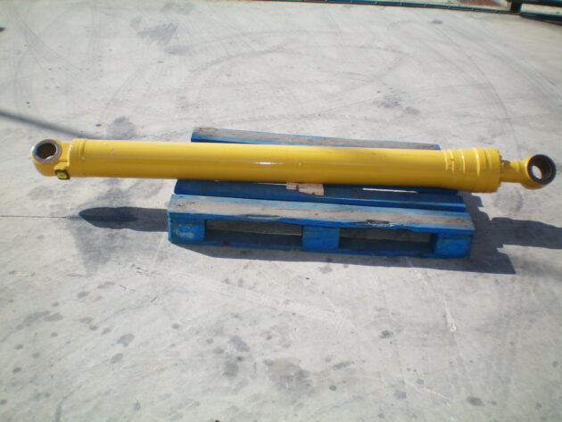 KOMATSU  PC210-8  707-01-XS410 - BOTELLA DE BALANCÍN