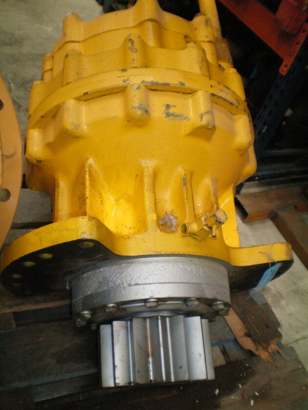 KOMATSU  PC210LC-5K  20Y-26-00010 - REDUCTOR DE GIRO