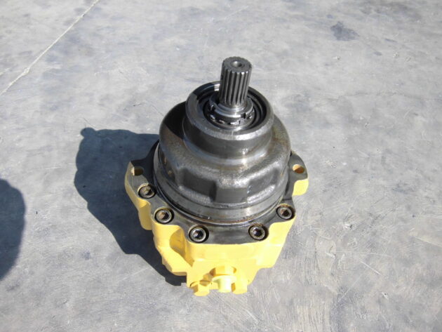 KOMATSU   PC2403  706-75-10402 - MOTOR DE TRANSLACIÓN - Imagen 3
