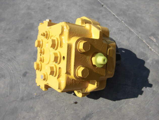 KOMATSU   PC2403  706-75-10402 - MOTOR DE TRANSLACIÓN