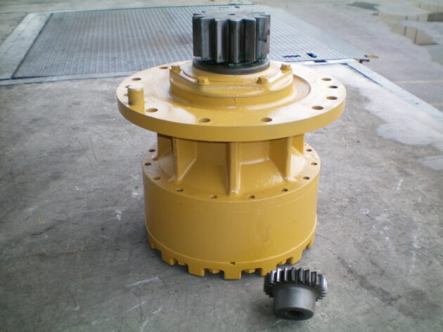 CATERPILLAR   320L  7Y-1782 - REDUCTOR DE GIRO - Imagen 2