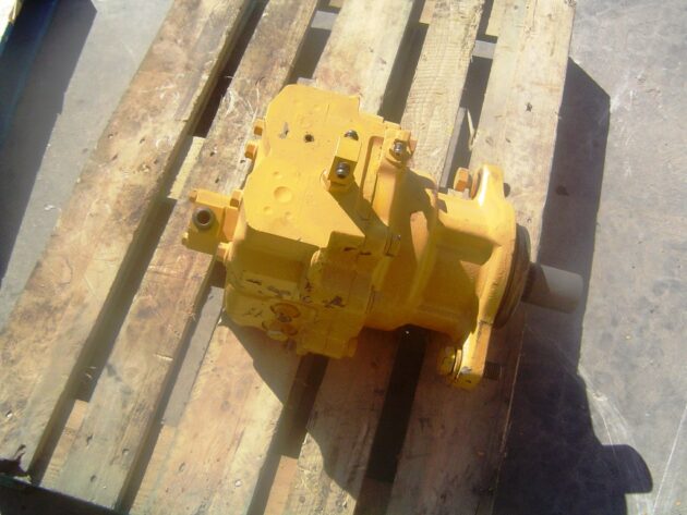 KOMATSU   PC3003  706-77-11002 - MOTOR DE GIRO GRANDE - Imagen 3