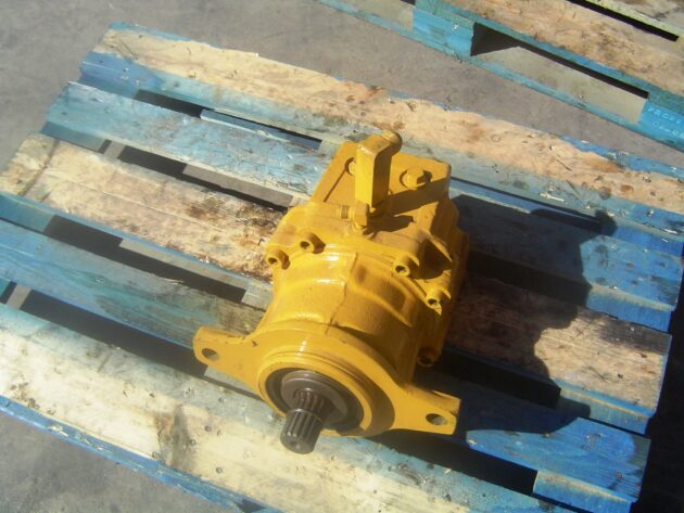 KOMATSU   PC3003  706-77-11002 - MOTOR DE GIRO PEQUEÑO - Imagen 2