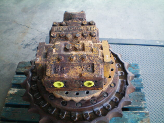 KOMATSU   PC3603   - MANDO FINAL CON MOTOR DE TRANSLACIÓN - Imagen 4