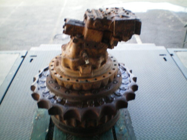 KOMATSU   PC3603   - MANDO FINAL CON MOTOR DE TRANSLACIÓN