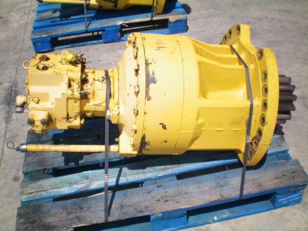 KOMATSU   PC4506K  208-26-00153 - REDUCTOR DE GIRO - Imagen 2