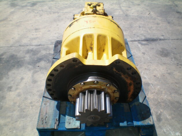 KOMATSU   PC4506K  208-26-00153 - REDUCTOR DE GIRO - Imagen 3