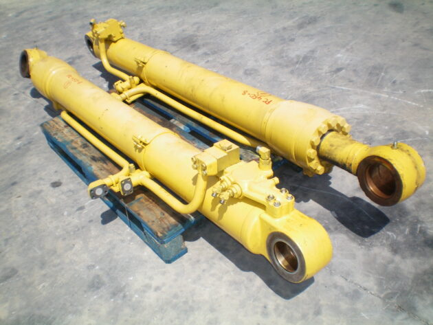 KOMATSU   PC4508K  707-01-XU970 - BOTELLA DE ELEVACIÓN PLUMA - Imagen 4