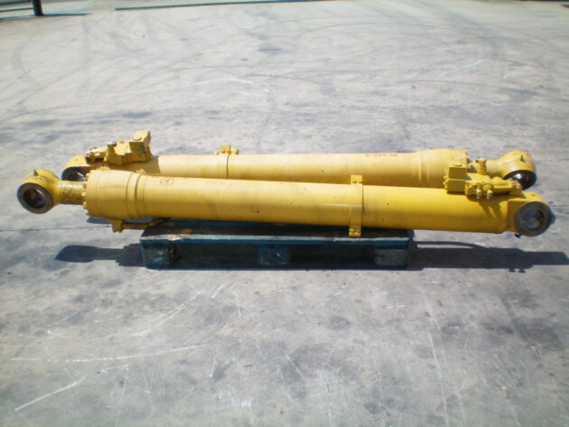 KOMATSU   PC4508K  707-01-XU970 - BOTELLA DE ELEVACIÓN PLUMA
