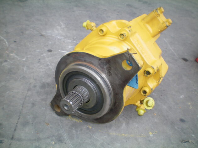KOMATSU   PC450LC6K  706-77-01180 - MOTOR DE GIRO REACONDICIONADO - Imagen 2