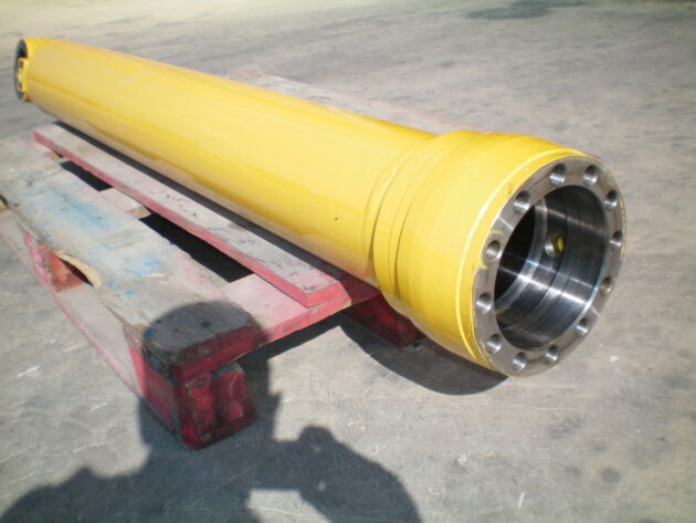 KOMATSU   PC450LC6K  208-63-73140 - CAMISA DE BOTELLA DE CAZO