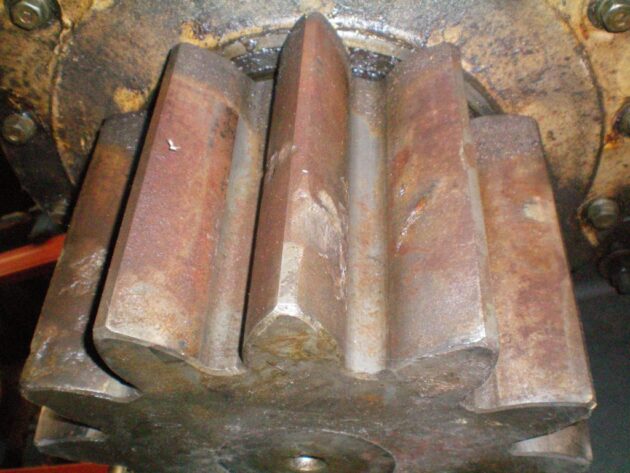 KOMATSU   PC750SE6K  209-26-71212 (Case) - REDUCTOR DE GIRO - Imagen 9