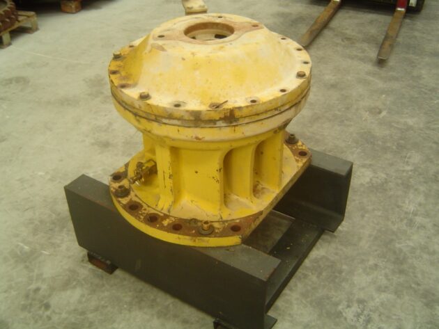 KOMATSU   PC750SE6K  209-26-71212 (Case) - REDUCTOR DE GIRO