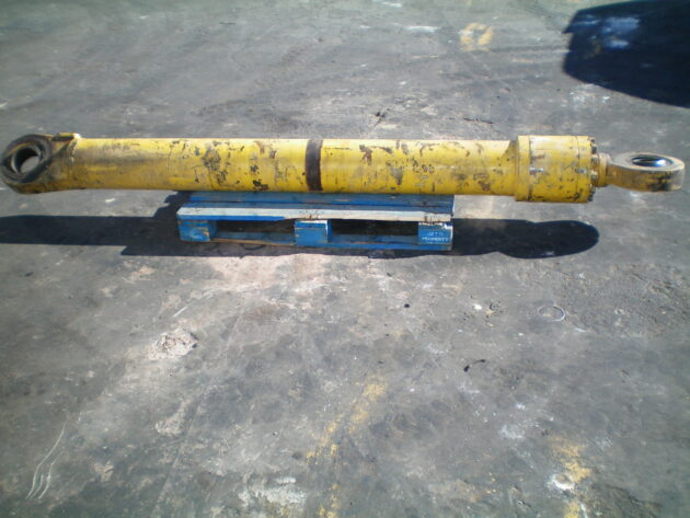 KOMATSU  PC750SE-6K  209-63-02531 - BOTELLA DE ELEVACIÓN PLUMA