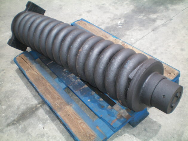KOMATSU   PC750SE6K  209-30-65131 - MUELLE TENSOR - Imagen 4