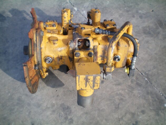 KOMATSU  PW150  708-23-01021 - BOMBA HIDRÁULICA PRINCIPAL (CARCASA ROTA)