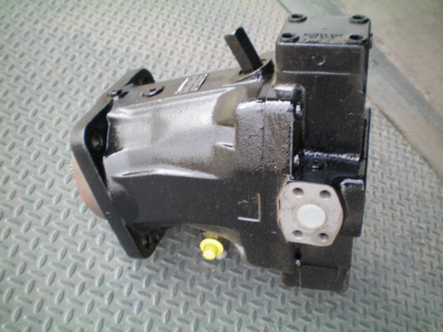 KOMATSU   PW170ES6K  20G-60-K5580 - MOTOR DE TRANSLACIÓ TRASERO - Imagen 2