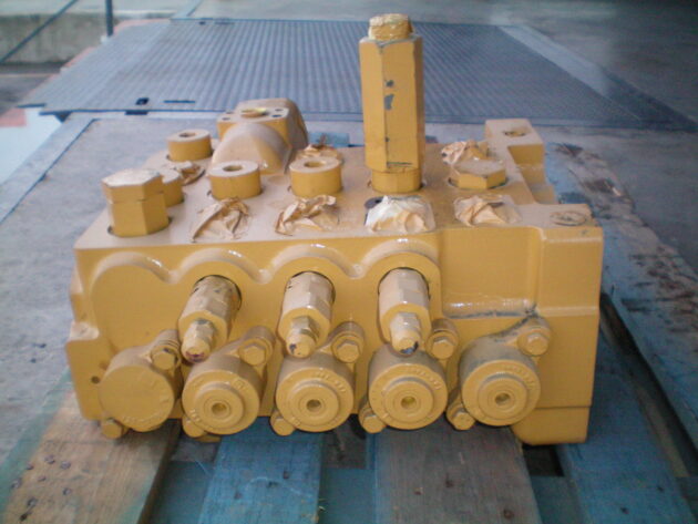 CATERPILLAR   345BL  122-7761 - DISTRIBUIDOR 5 CARRETES - Imagen 2