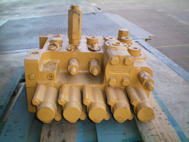 CATERPILLAR   345BL  122-7761 - DISTRIBUIDOR 5 CARRETES - Imagen 3