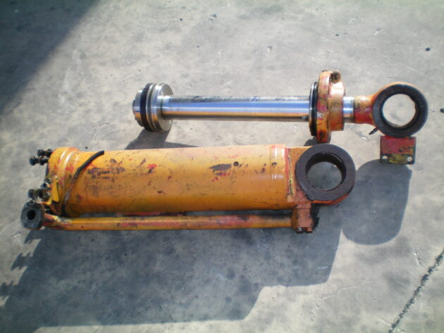 KOMATSU   WA3203  419-63-H3010 - BOTELLA DE VOLTEO DE PALA