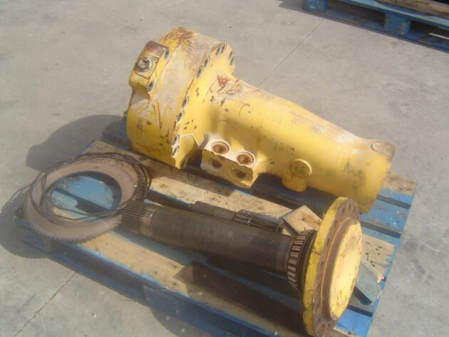 KOMATSU  WA380-3  423-22-23220 / 423-22-23210 - CARCASA DE EJE, CON PALIER, DISCOS Y MANGÓN - Imagen 3