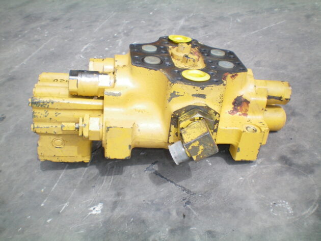KOMATSU   WA4201  700-92-25000 - DISTRIBUIDOR DE PALA DE 2 CARRETES - Imagen 3