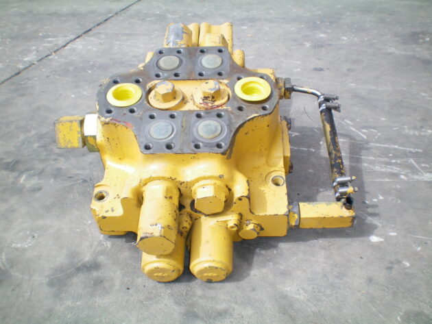 KOMATSU   WA4201  700-92-25000 - DISTRIBUIDOR DE PALA DE 2 CARRETES - Imagen 4