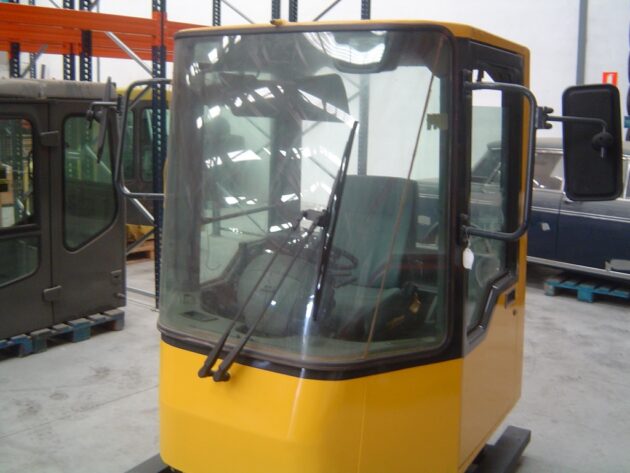 KOMATSU   WA4703H  421-56-H0220 - CABINA