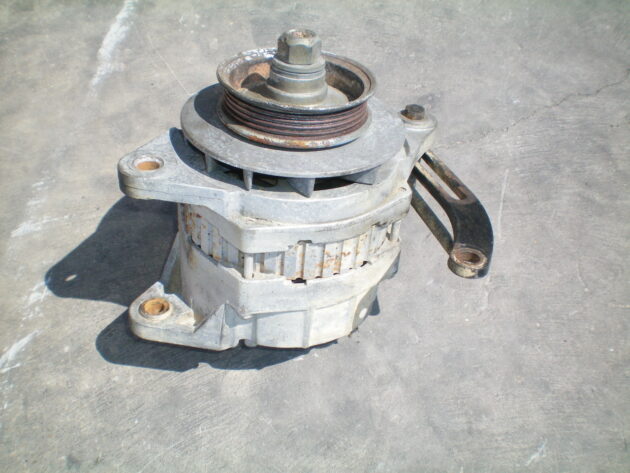 KOMATSU   WA470-3H  6742-82-6150 / 6735-81-6230 - ALTERNADOR - Imagen 3