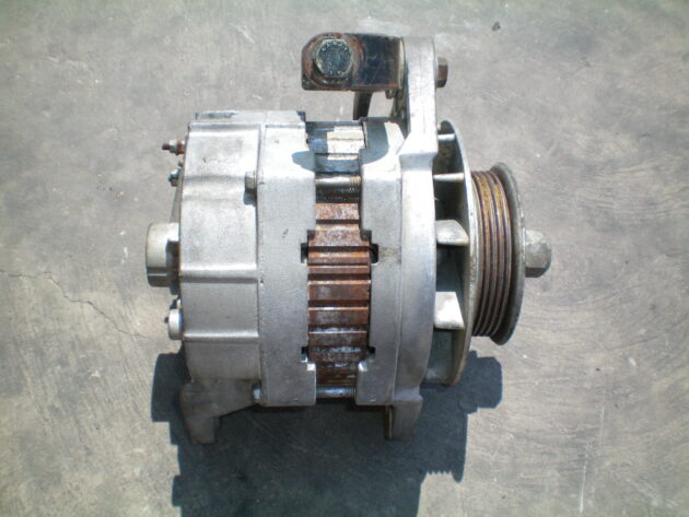 KOMATSU   WA470-3H  6742-82-6150 / 6735-81-6230 - ALTERNADOR