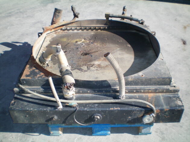 KOMATSU   WA5001  425-03-11300 / 425-03-11410 - RADIADOR DE AGUA Y ENFRIADOR - Imagen 4