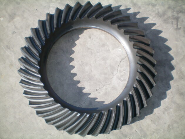 KOMATSU  WA500-1  425-22-00020 - CORONA DEL GRUPO DIFERENCIAL DELANTERO