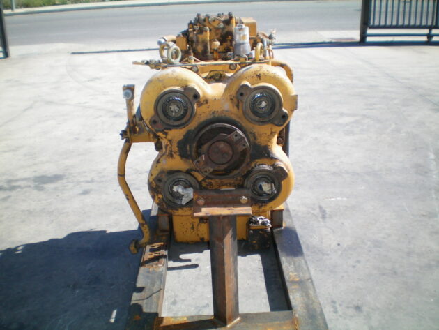 KOMATSU  WA500-1  425-15-00010 - SERVOTRANSMISIÓN - Imagen 2
