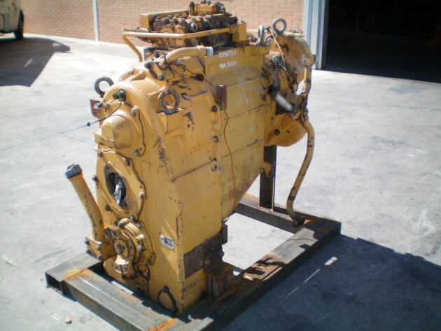 KOMATSU  WA500-1  425-15-00010 - SERVOTRANSMISIÓN - Imagen 6