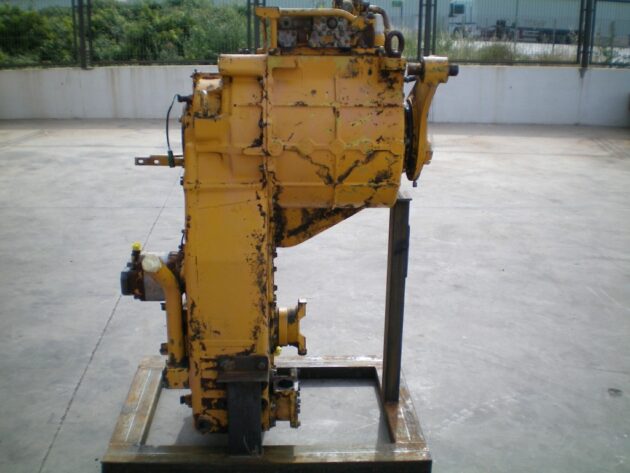 KOMATSU   WA6001  426-15-00011 - CARCASA DE SERVOTRANSMISIÓN SIN EMBRAGUES CON CAJA TRANSFER - Imagen 7
