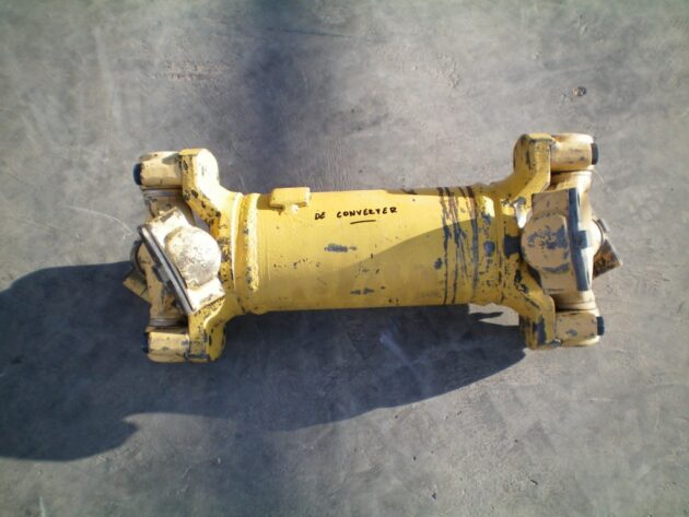 KOMATSU  WA600-1  426-20-11211 - TRANSMISIÓN DEL CONVERTIDOR