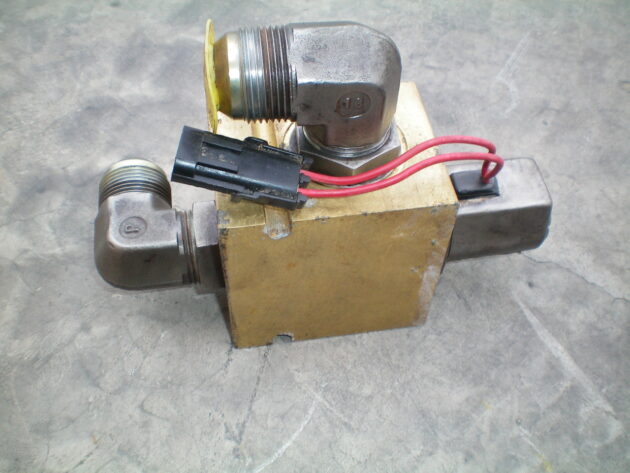 CASE   580SLE   - ELECTROVÁLVULA DE MARTILLO VICKERS - Imagen 3