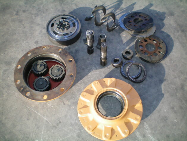 CASE   580SLE  292896A1 - PIÑON CENTRAL - Imagen 3