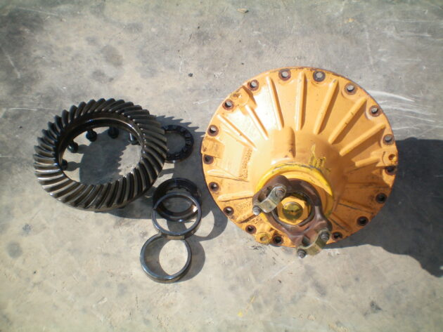 CASE   721C  119221A1 - CARCASA DEL GRUPO DIFERENCIAL DELANTERO - Imagen 2