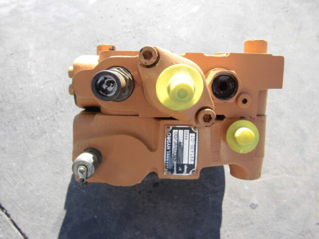 CASE   988P   - DISTRIBUIDOR DE MARTILLO