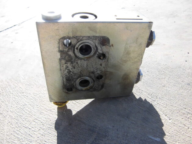 CASE   988P  N5243368 - TACO DE CEBADO DE MOTOR DE GIRO - Imagen 3