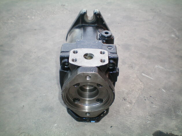 CASE   1488   - BOMBA DE GIRO HYDROMATIK P4843520V - Imagen 2