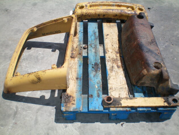 NEW HOLLAND  NH85   - CONTRAPESO - Imagen 2
