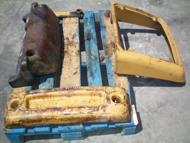 NEW HOLLAND  NH85   - CONTRAPESO - Imagen 4