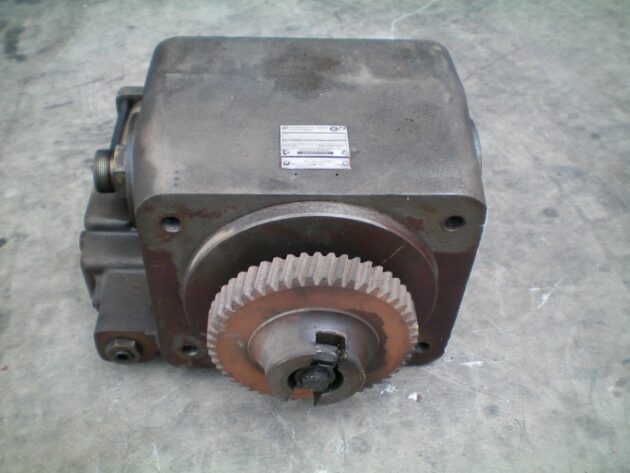 O&K  RH9  218.25.02.50 - BOMBA HIDRÁULICA ANTIGUA - Imagen 5